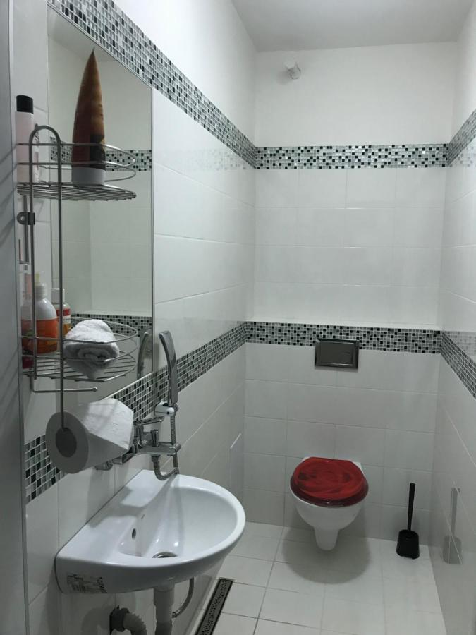 Ivi Apartment Svätý Jur Екстериор снимка